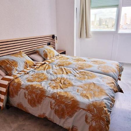 Plaza Santa Ana Apartment Benidorm Bagian luar foto