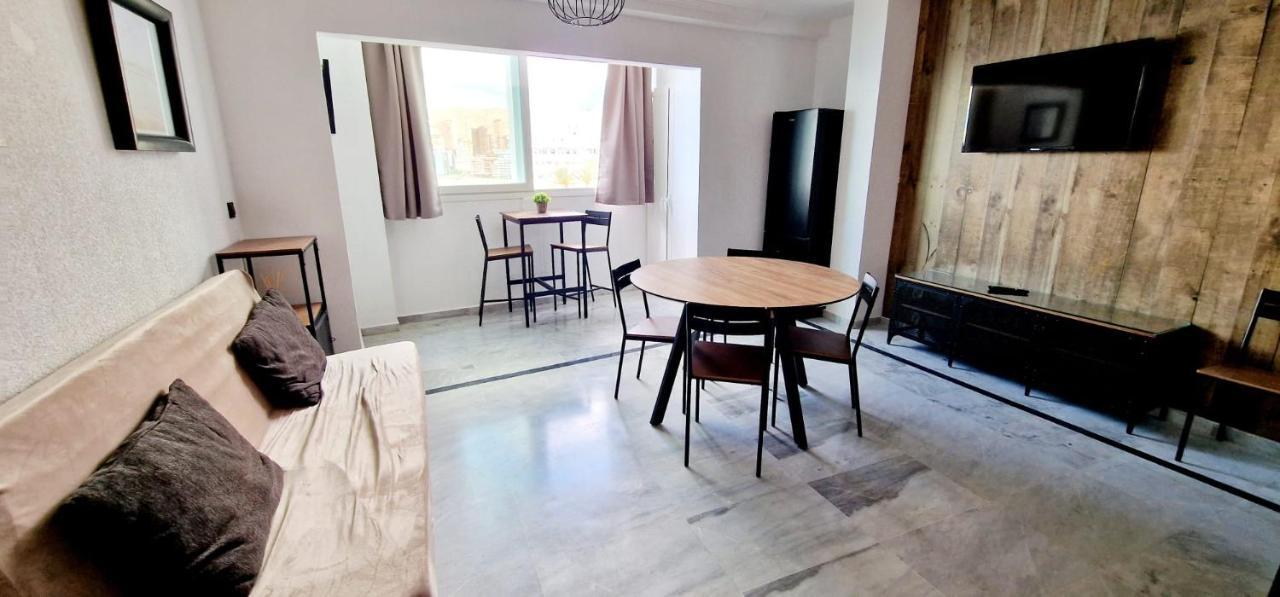 Plaza Santa Ana Apartment Benidorm Bagian luar foto